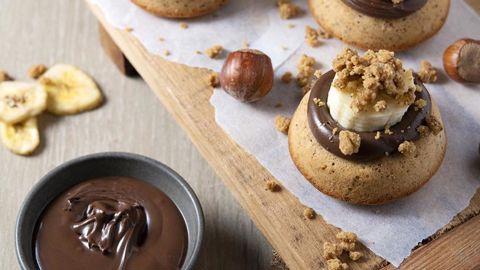 Crumbcakes bananes, réalisés avec la nouvelle pâte à tartiner Nestlé Dessert. Crumbcakes bananes, réalisés avec la nouvelle pâte à tartiner Nestlé Dessert.
